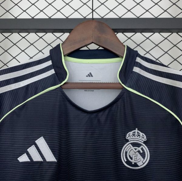 Camiseta Real Madrid 25-26 2ª equipación Fan Version - Imagen 4
